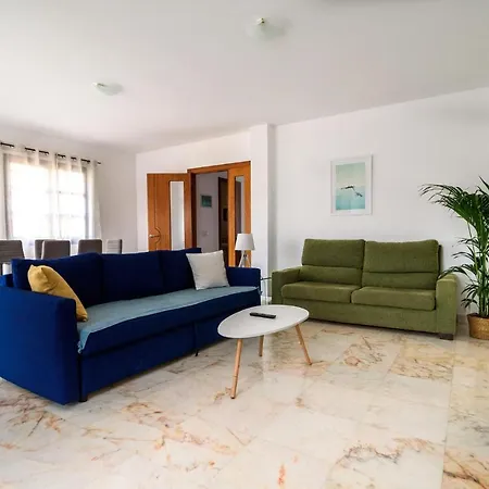 Beautiful Home In Arrecife With Wifi, Outdoor Swimming Pool And 3 Bedrooms Corralejo